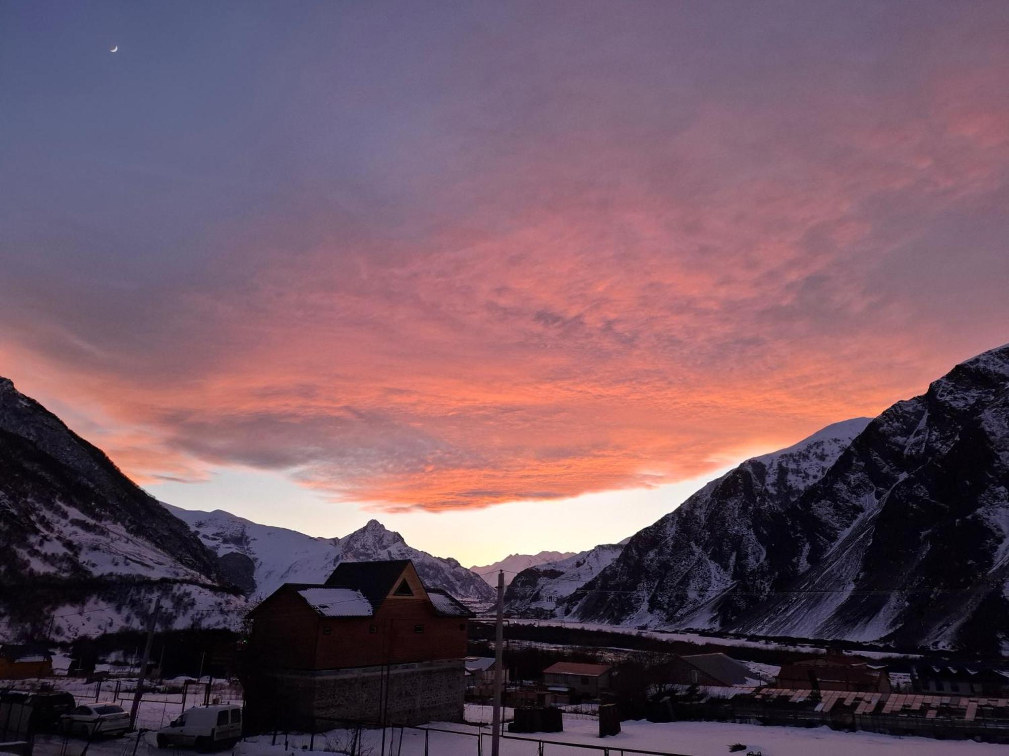 Hotel Diamond Kazbegi Dış mekan fotoğraf
